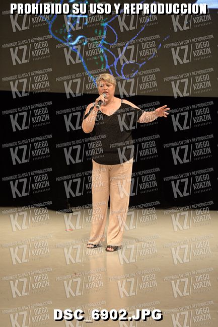 CANTANTE 4